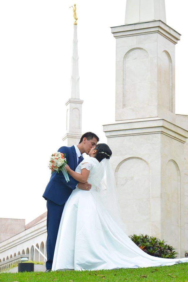 Temple Wedding Kiss